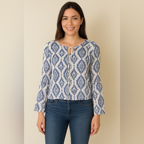 Hollister Tops - 💙 Hollister Blue White Boho Peasant Top Long Sleeve Tie Front Festival Blouse